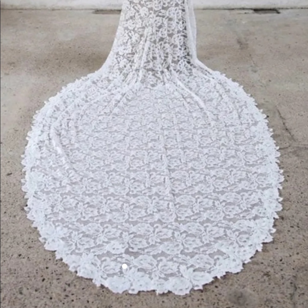 Grace loves lace Alexandria gown Additional pics+size chart (2) - Picture 3 of 17